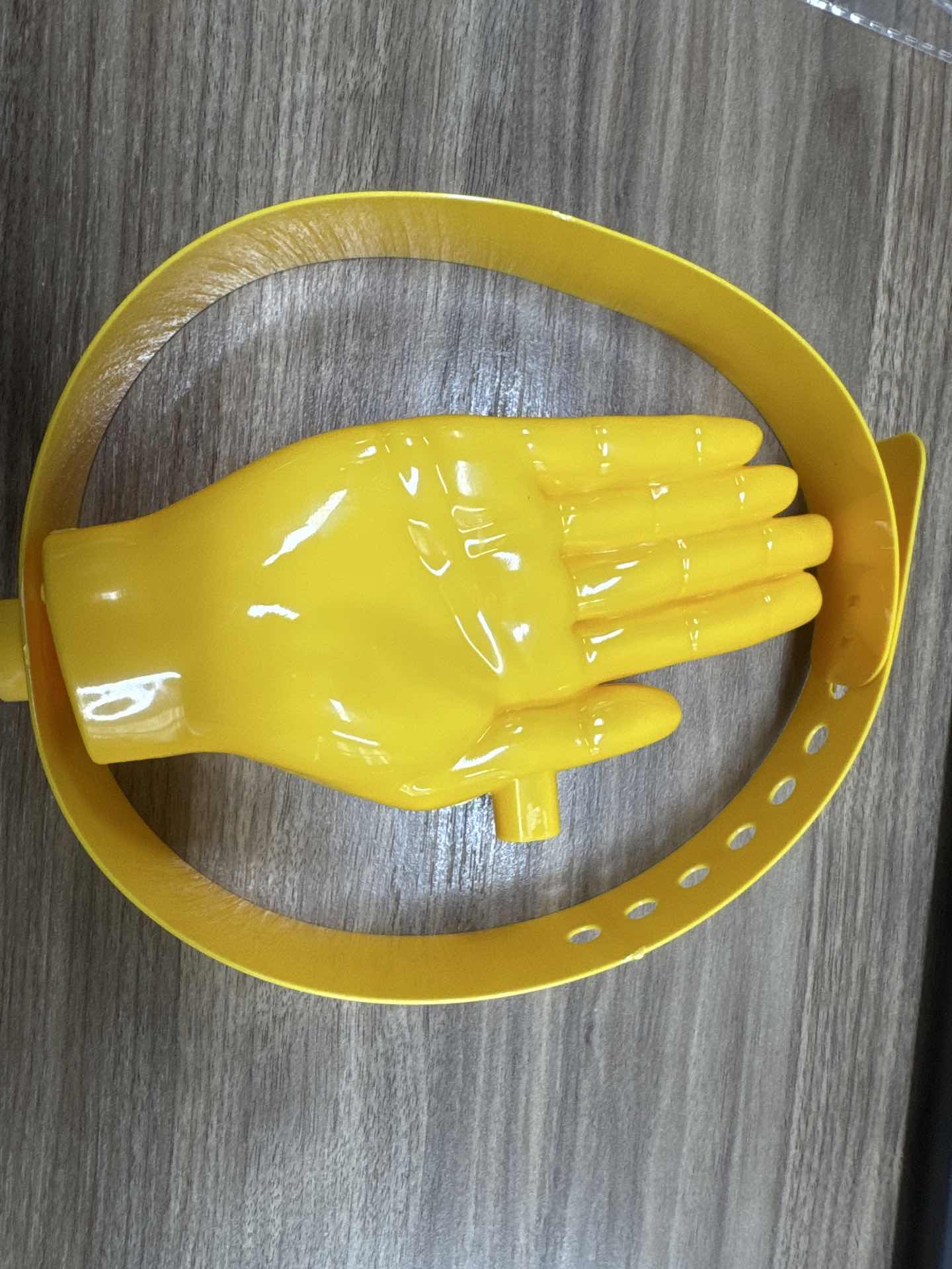 ที่บังแดดรูปมือ 3 มิติ 1 ชิ้น  - Travel Accessories To Gift บทวิจารณ์และราคา