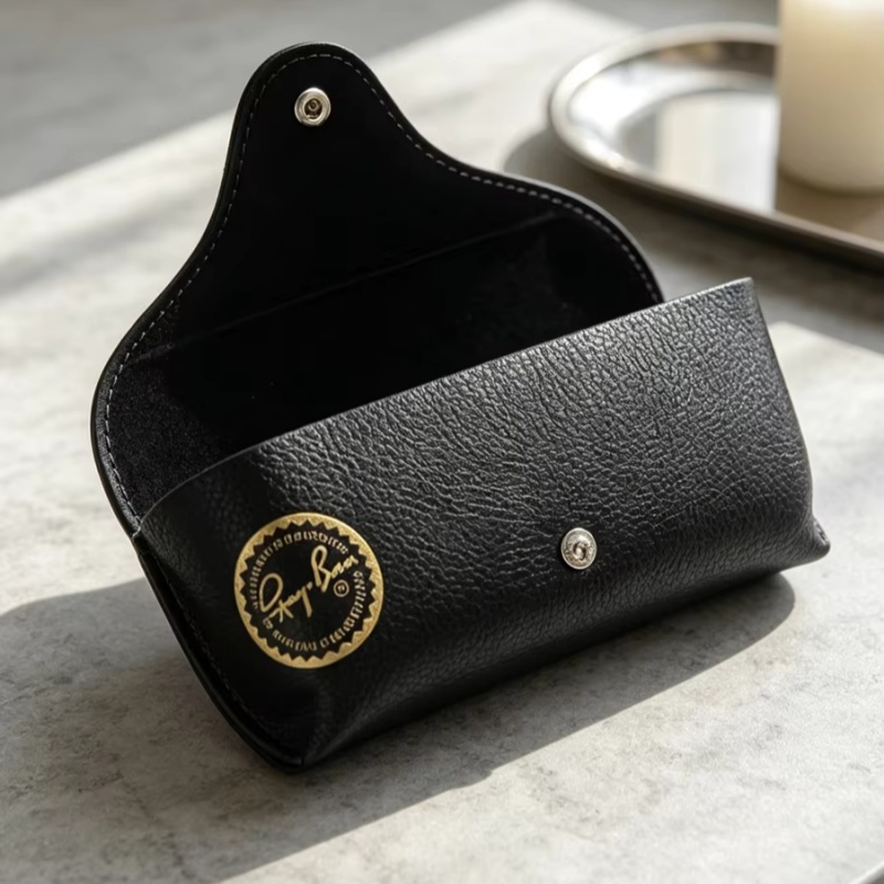 กล่องใส่แว่นกันแดดหนัง Ray-Ban - Travel Accessories Pouch For Men บทวิจารณ์และราคา